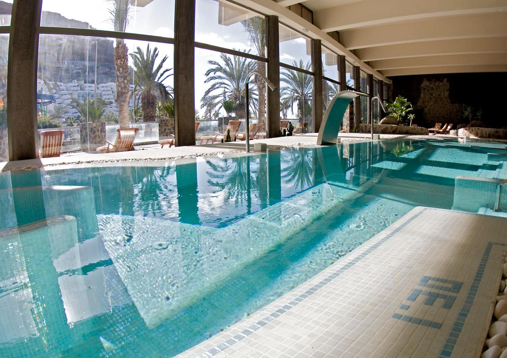Hotel Livvo Lago Taurito & Aquapark エクステリア 写真